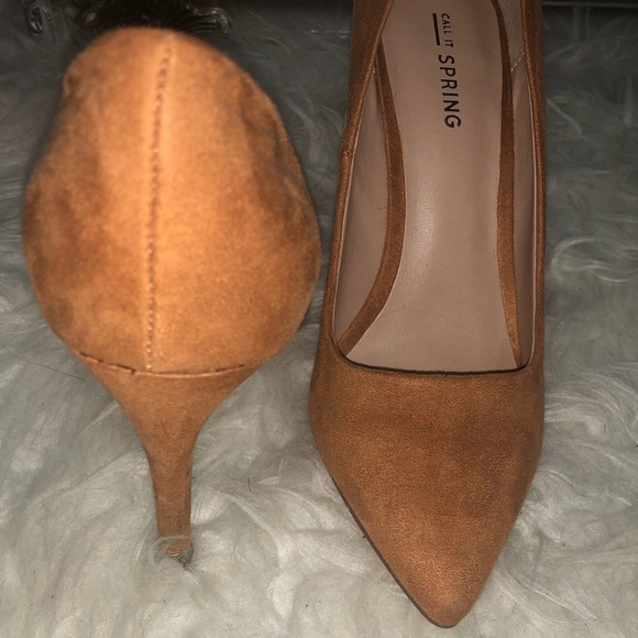 Brown suede heels - Picture 2 of 2